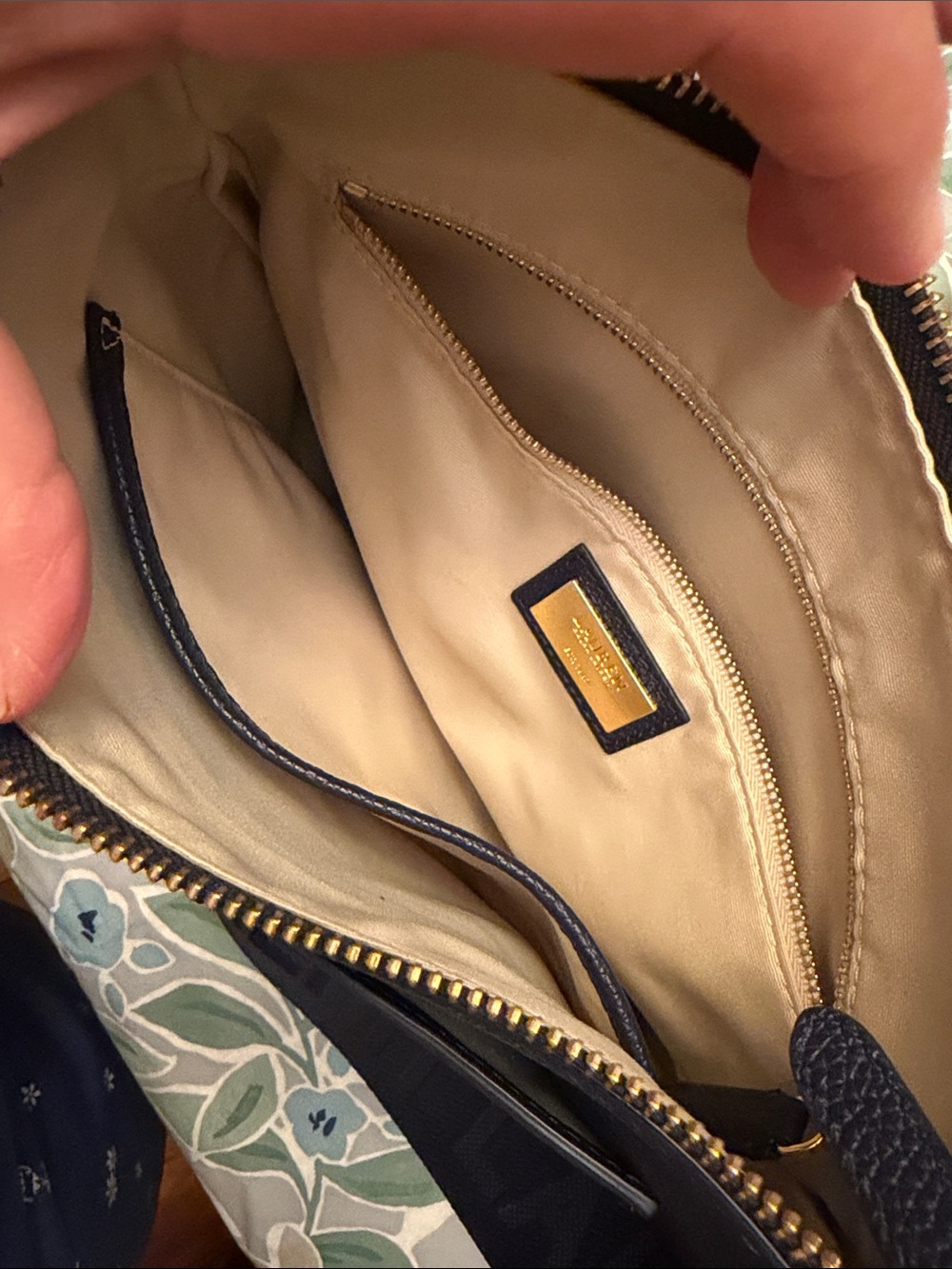 Ralph Lauren Pebbled Leather Shoulder Hobo in Navy with Logo Strap - Picture 4 of 5